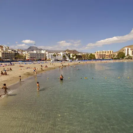 Cristianos アパート *